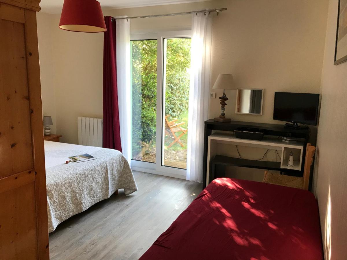 Hotel Aux Tamaris Sauzon Экстерьер фото