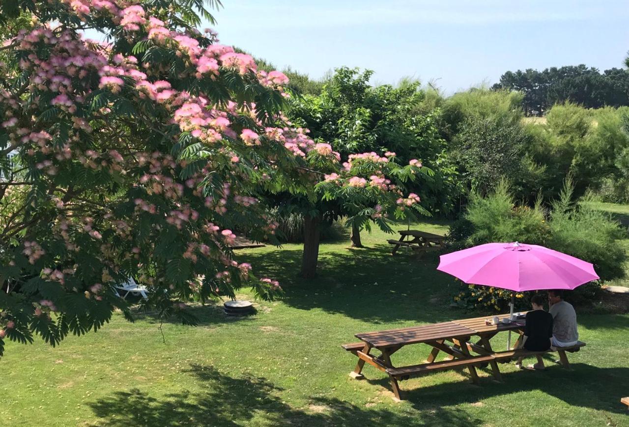 Hotel Aux Tamaris Sauzon Экстерьер фото