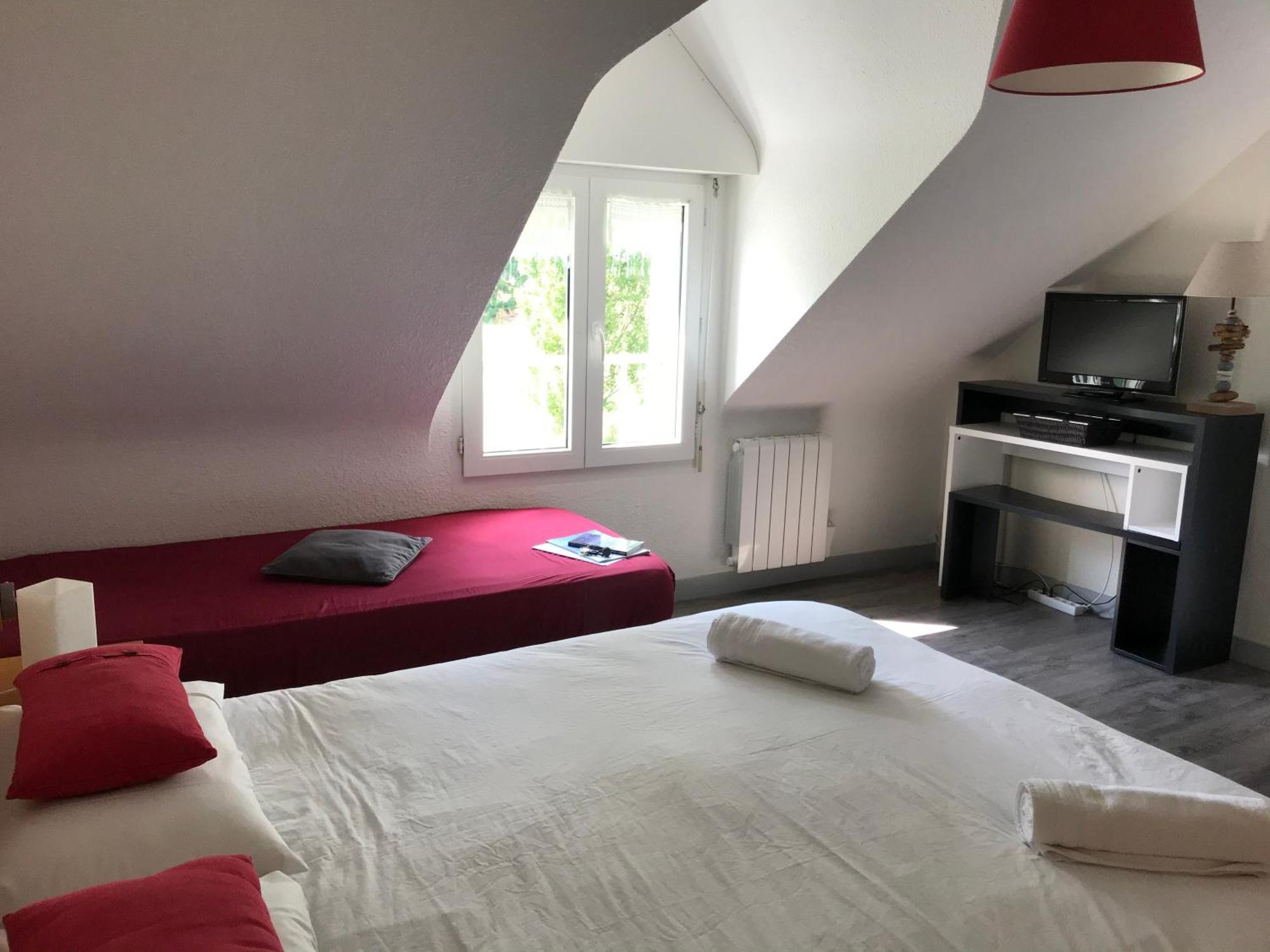 Hotel Aux Tamaris Sauzon Экстерьер фото