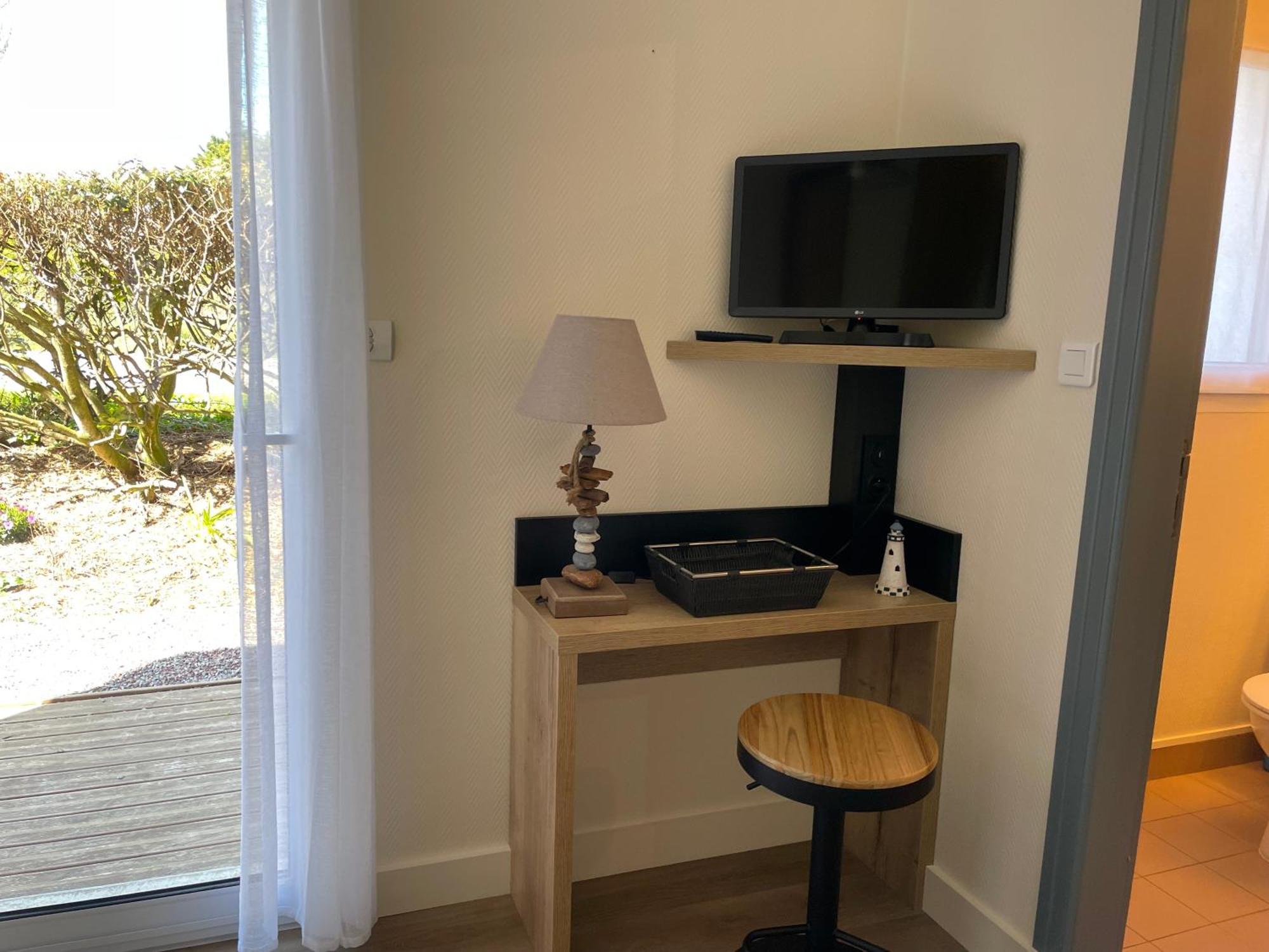 Hotel Aux Tamaris Sauzon Экстерьер фото