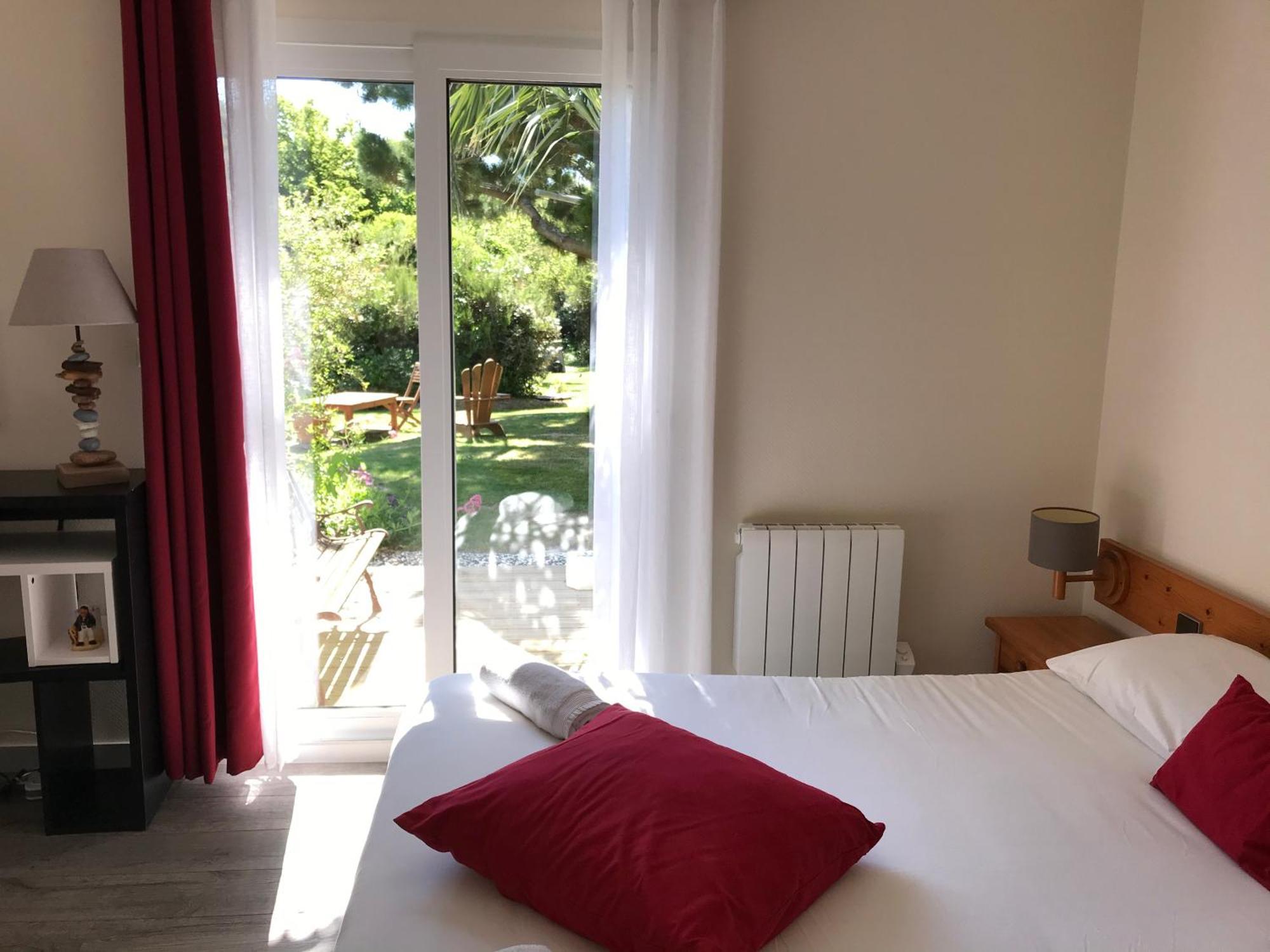 Hotel Aux Tamaris Sauzon Экстерьер фото
