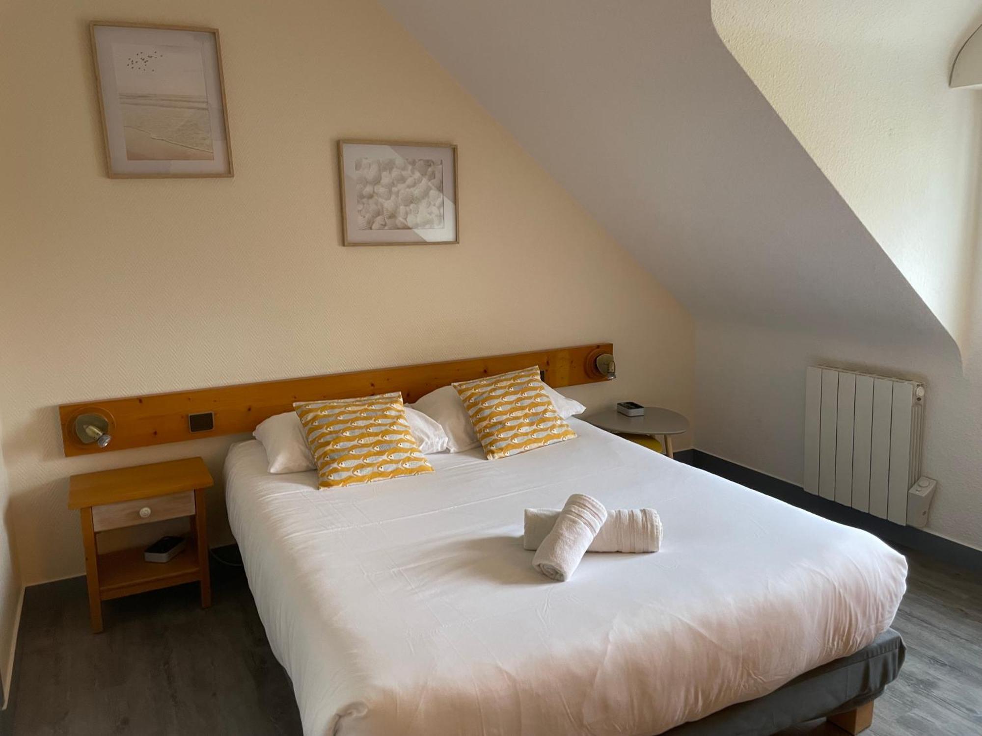 Hotel Aux Tamaris Sauzon Экстерьер фото