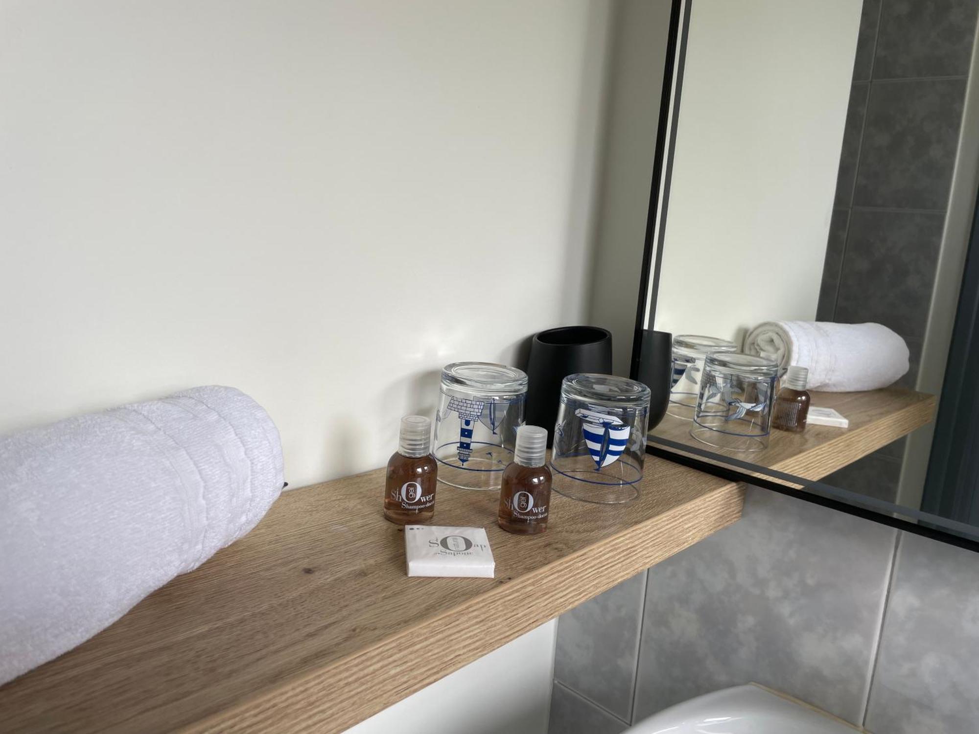Hotel Aux Tamaris Sauzon Экстерьер фото