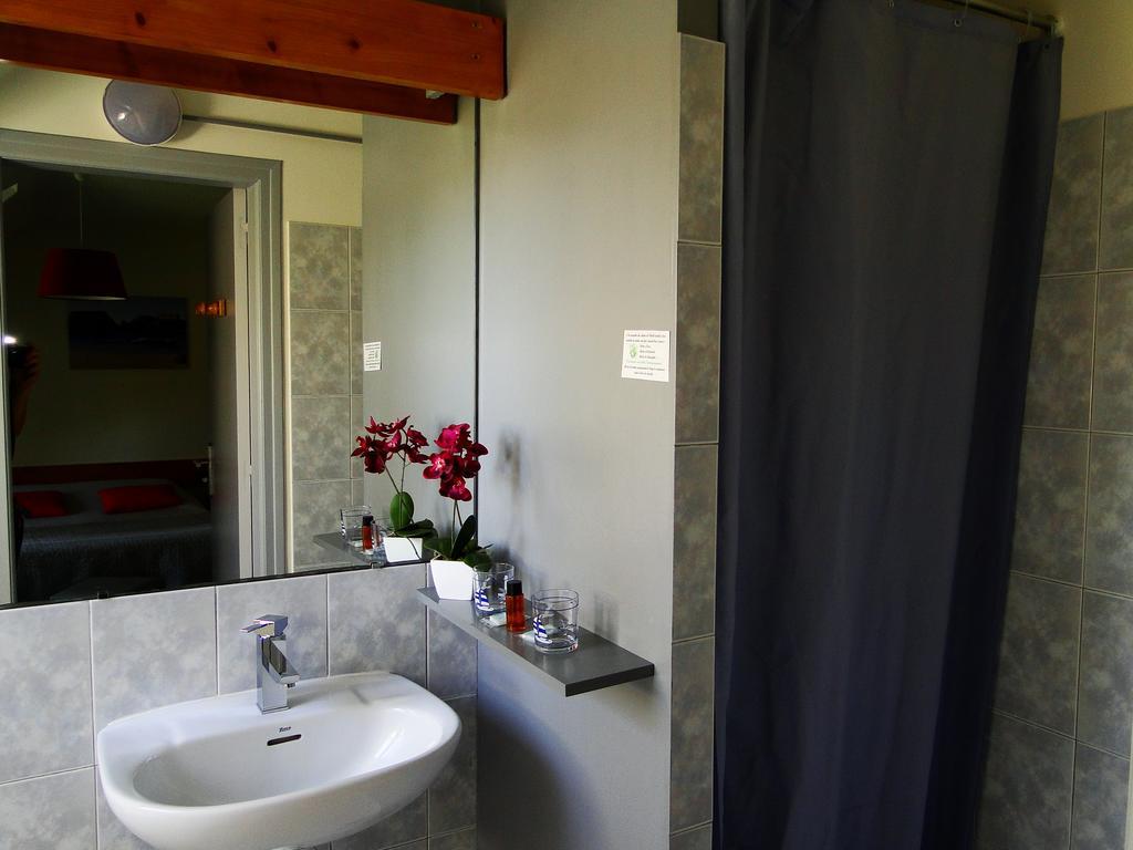 Hotel Aux Tamaris Sauzon Экстерьер фото